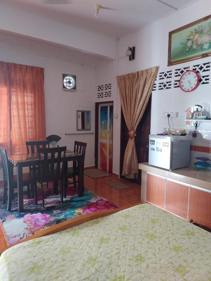 Room 345 Kota Bharu Kültér fotó