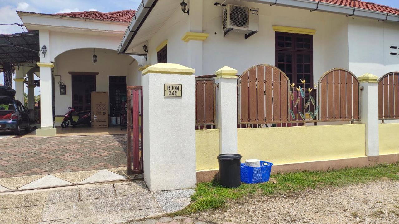 Room 345 Kota Bharu Kültér fotó