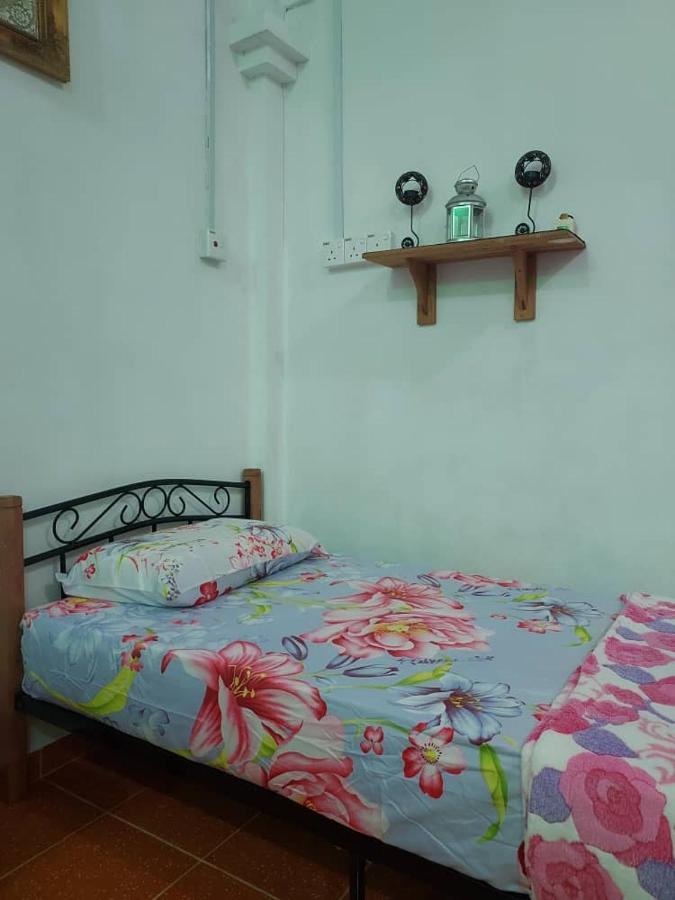 Room 345 Kota Bharu Kültér fotó